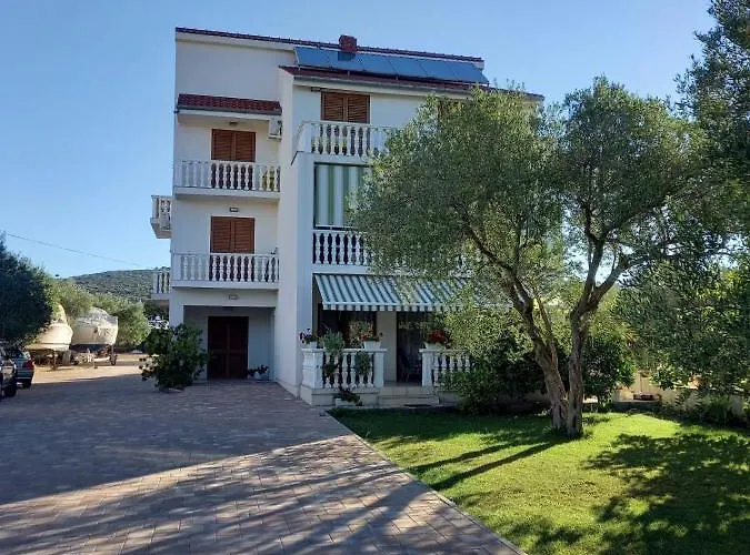 Emanuela Apartman Sukošan